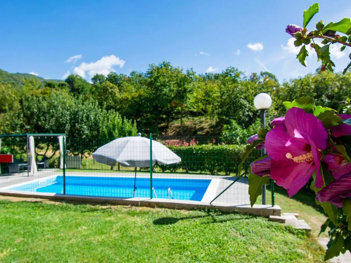 Holiday Home Michael E Patrick By Interhome Magnano  0*, Magnano (Tuscany)
